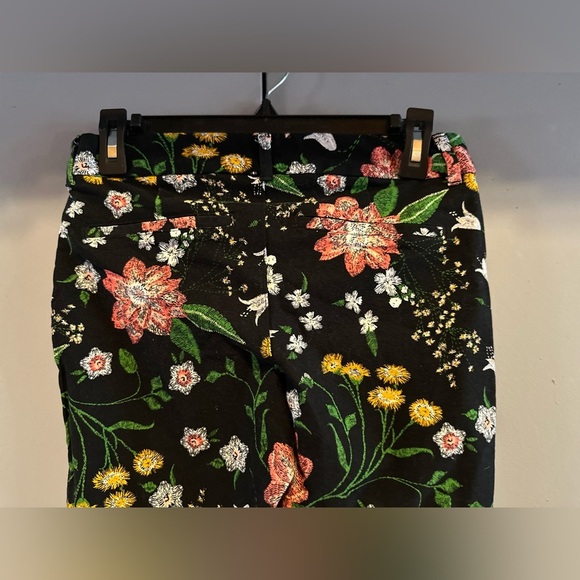 Old Navy -  Floral Mid-Rise Pixie Pant (Size 4) - Picture 10 of 14